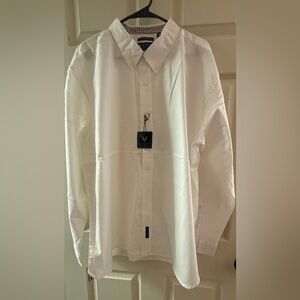 Elegant White Men's Dress Shirt by [Brand]